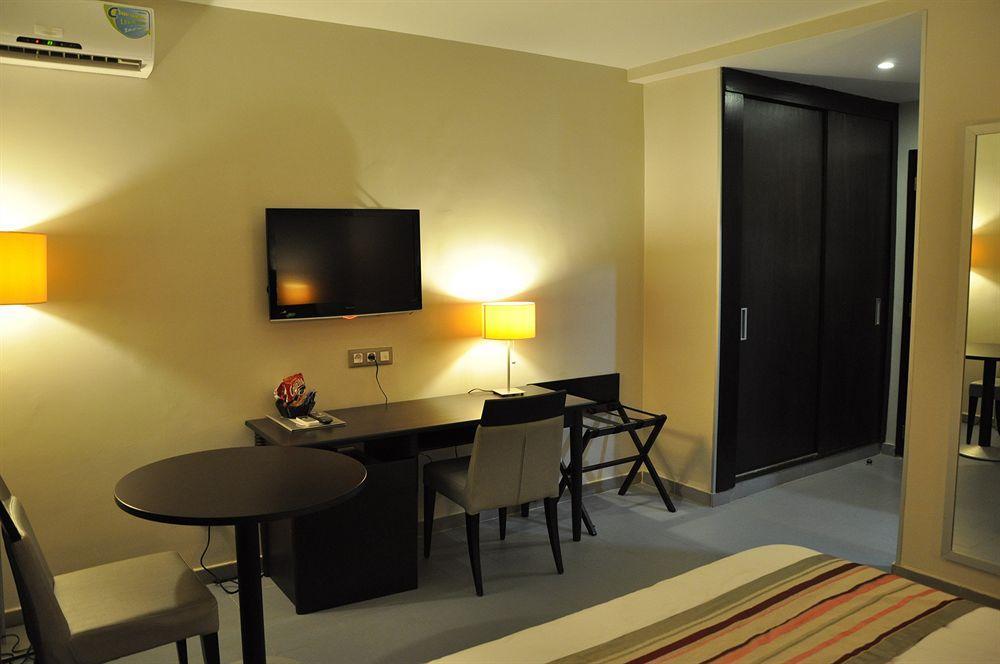 Hotel & Restaurant Farid Dakar Esterno foto