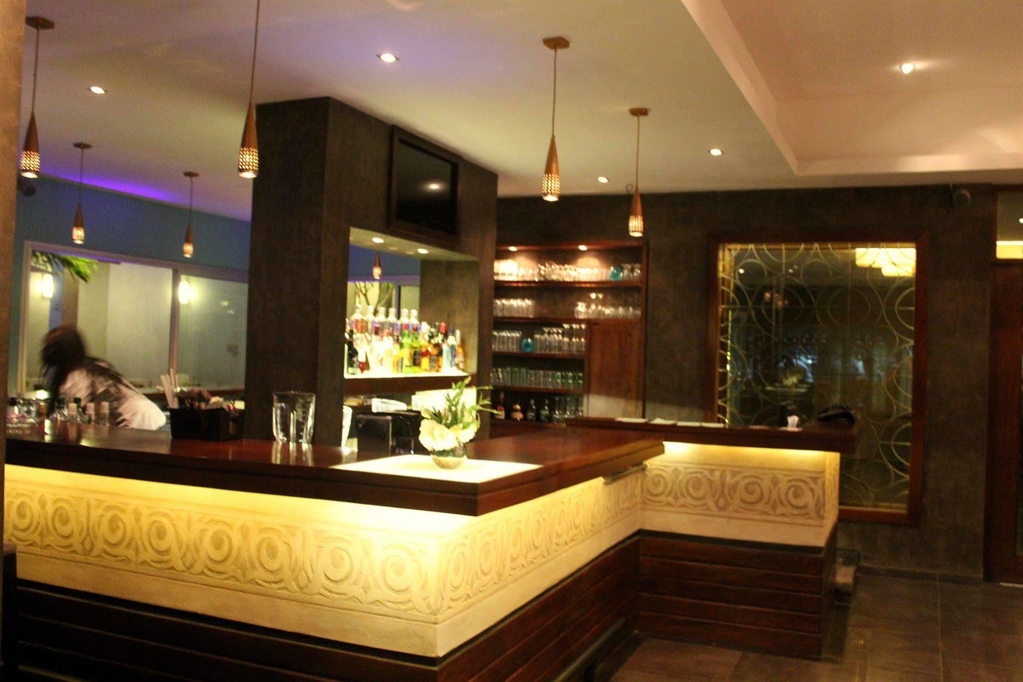 Hotel & Restaurant Farid Dakar Esterno foto